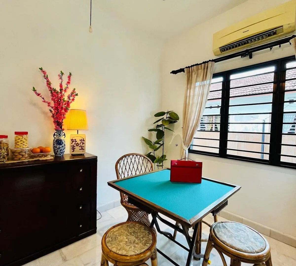 Peranakan House Convenient Stay Near Jonker 6-12 Pax Malacca